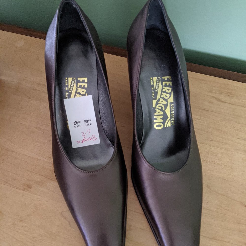 Salvatore Ferragamo Bronze Pumps